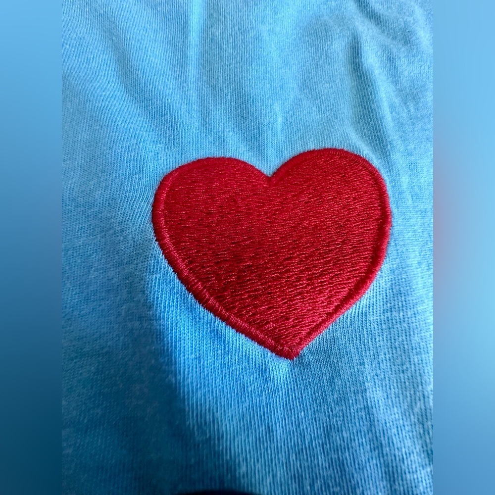RARE Aviator Nation Heart Tee Blue Rainbow Stripe Boyfriend Tee NWOT M - Picture 4 of 16